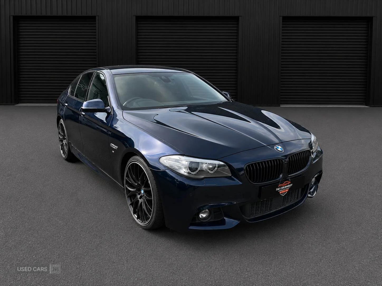 2015 BMW 5 Series in Black