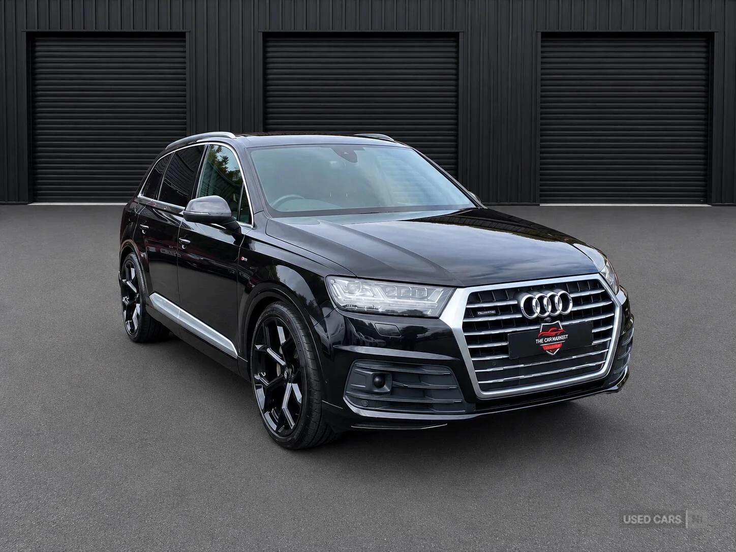 2016 Audi Q7 in Black