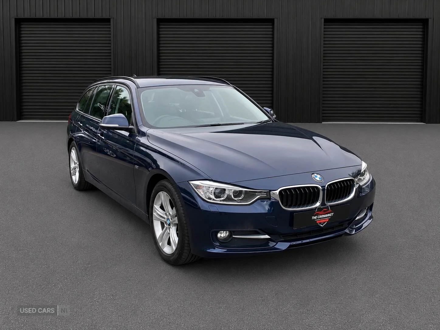 2015 BMW 3 Series in Blue